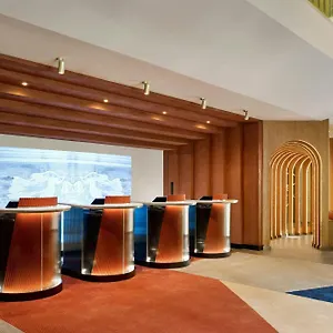 Montcalm East, Autograph Collection Отель