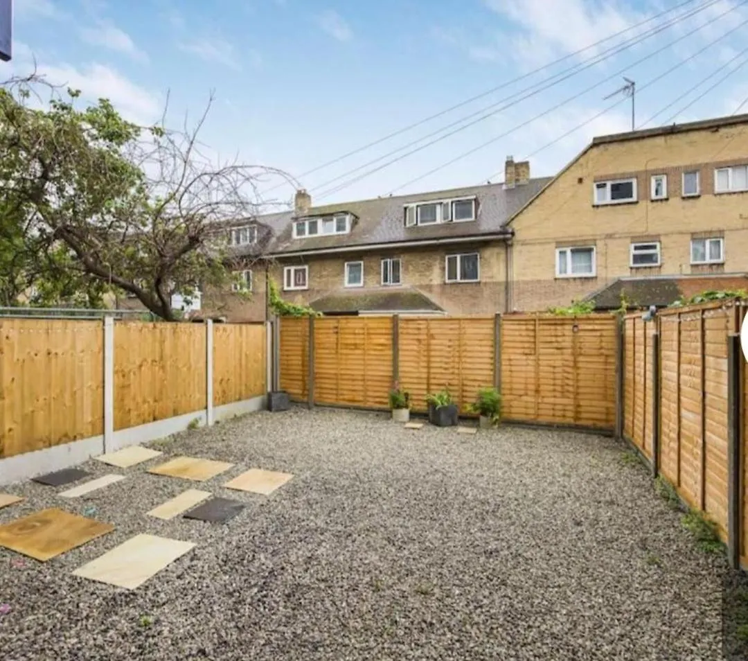 The Cosy Flat In Bethnal Green London