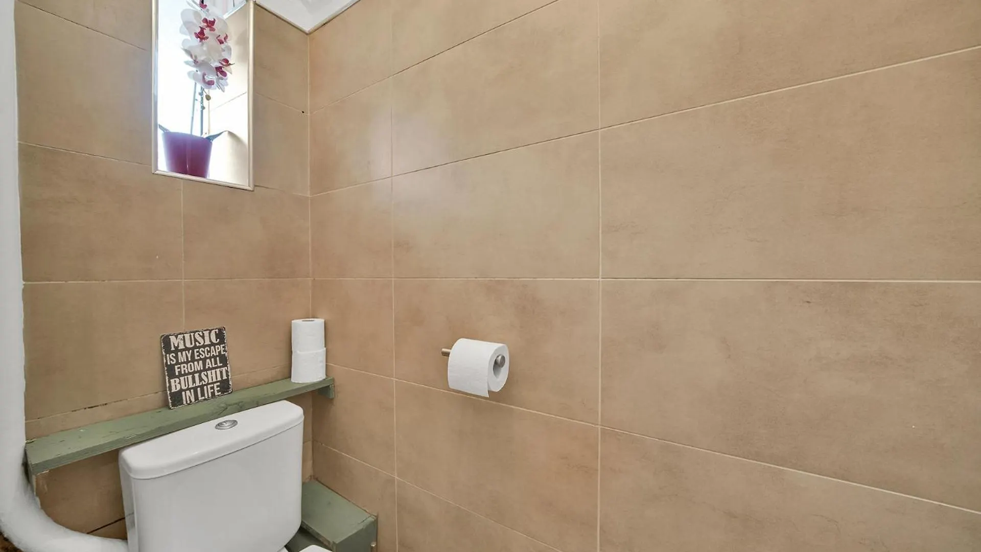 The Cosy Flat In Bethnal Green London