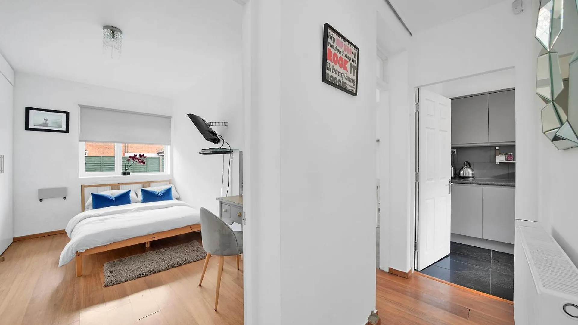 The Cosy Flat In Bethnal Green London 0*,